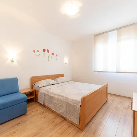 Apartment Awesome In With House Sea View *