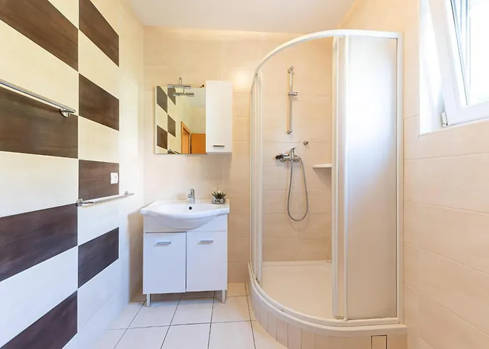 1 Bedroom Stunning In * Duće